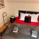 Appartement Les Jardins De Ma-mans Maison 8 Pers Centre 24 H Parking Prive Gratuit Le Mans