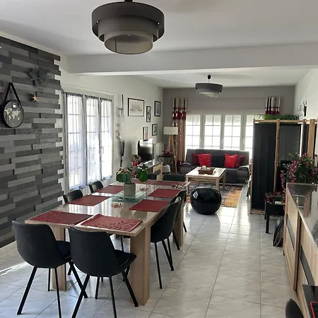 Jardins De Ma-Mans Magnifique Maison Cosy Pour 8 Personnes Centre Du Mans Et 24 Heures Parking Prive
