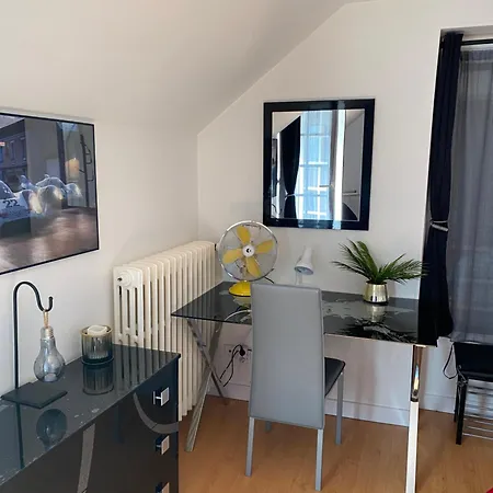 Jardins De Ma-mans Magnifique Maison Cosy Pour 8 Personnes Centre Du Mans Et 24 Parking Prive *