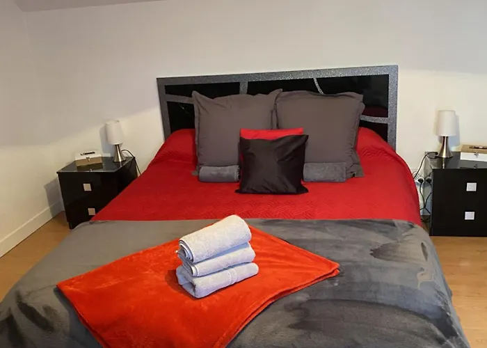 Apartamento Les Jardins De Ma-mans Maison Cosy Centre Parking Prive Gratuit