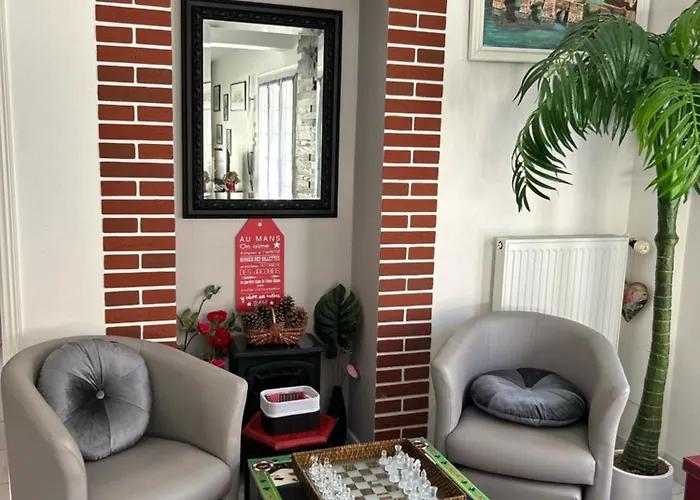 Apartamento Les Jardins De Ma-mans Maison Cosy Centre Parking Prive Gratuit Le Mans