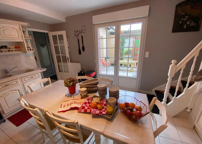 Les Jardins De Ma-mans Maison Cosy Centre Parking Prive Gratuit Le Mans